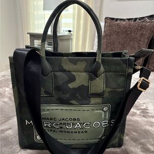 Marc Jacobs Men/ Women Camo Canvas Tote - Green Camo
